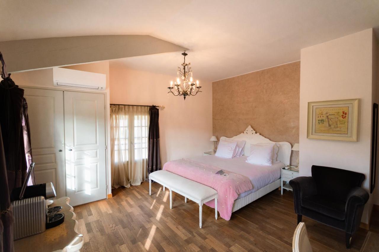 Le Domaine Du Colombier Otel Malataverne Dış mekan fotoğraf